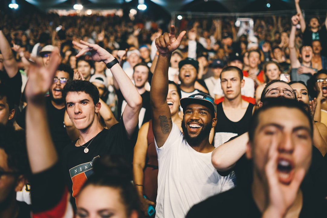 Drum and Bass Rave Outfits: How to Dress for DNB